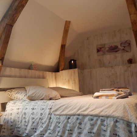 Les Chambres De L'Escotais Saint-Paterne-Racan Exteriör bild
